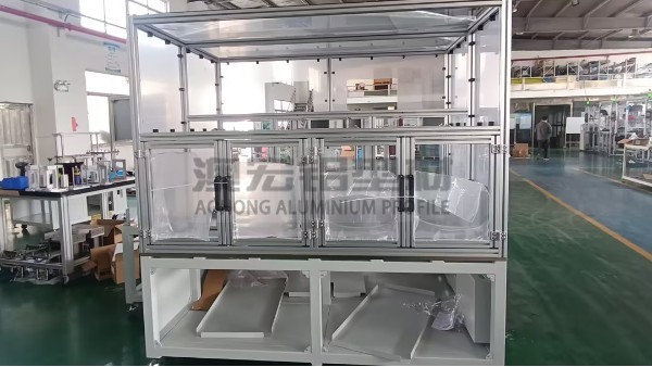 包裝產(chǎn)線卡料、粉塵超標(biāo)？看食品廠如何用鋁型材防護(hù)罩破局