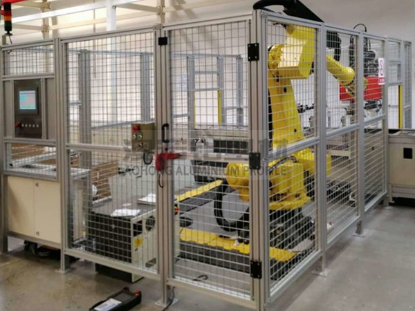 機器人安全門鋁型材：高效防護，助力智能生產安全升級